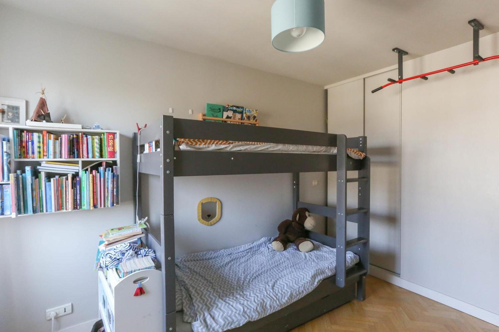 Appartement Family Of 102 M2 In The Heart Of The 19th
