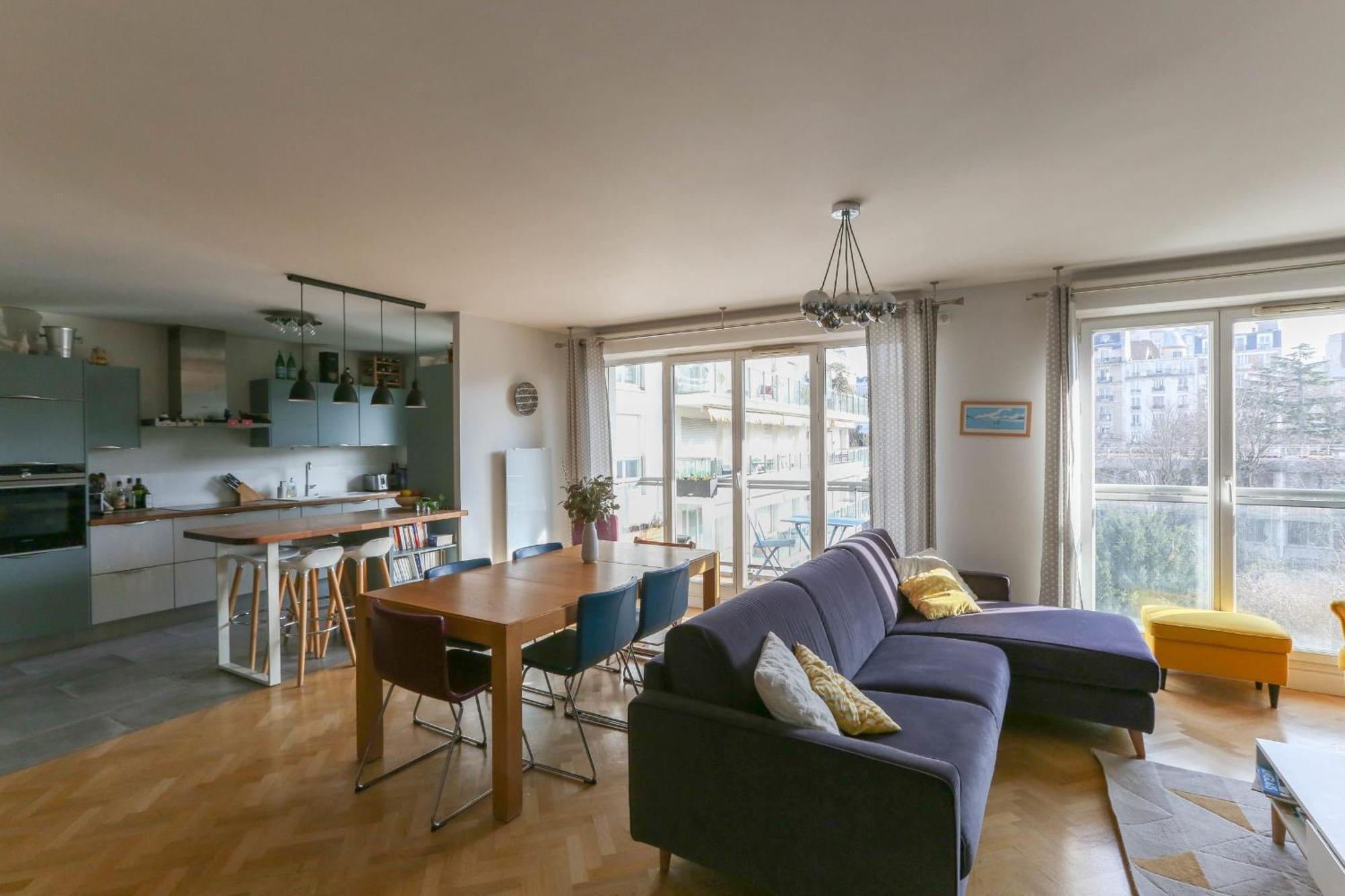 Appartement Family Of 102 M2 In The Heart Of The 19th *